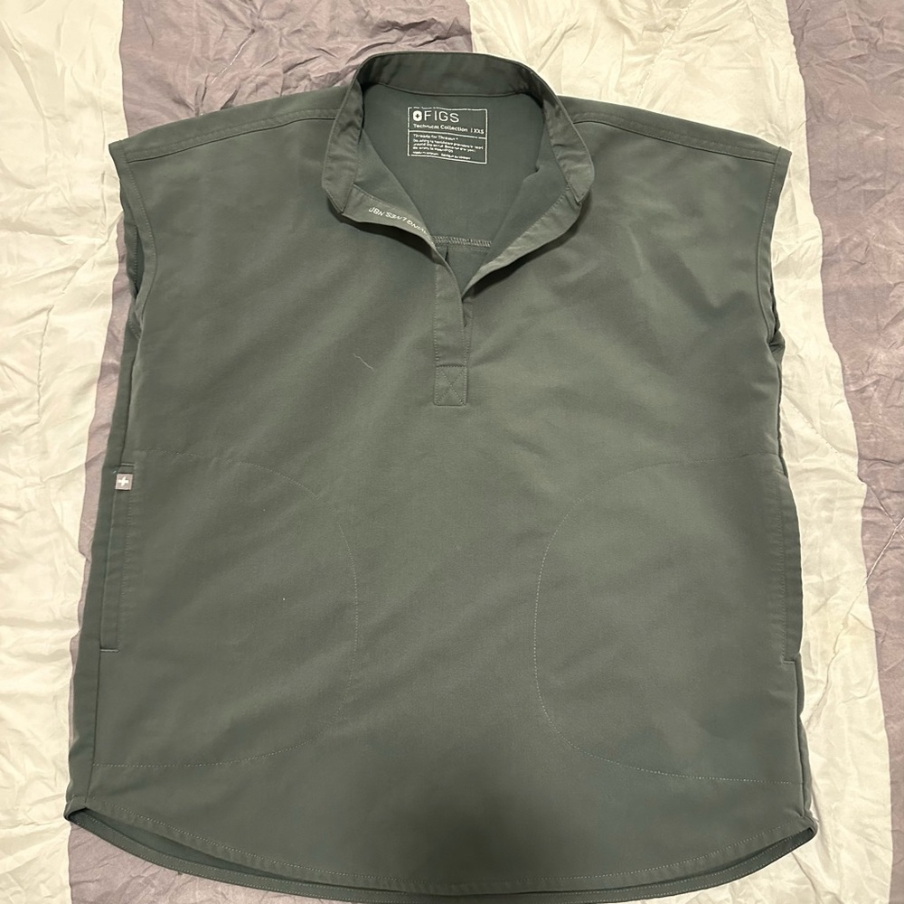 Figs Rafaela Oversized Scrub Top